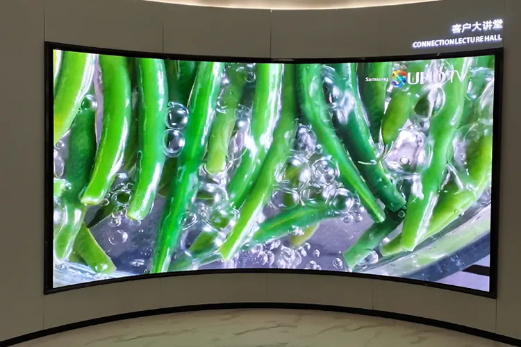 Concave Curved LED Display